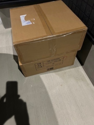 【最終価格】人工芝（1m×10m）、水はけ床マット付き（50cm×50cm）