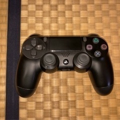 PS4Pro CUH-7200B B01の画像