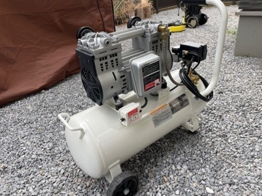 100V⚡️静音?エアーコンプレッサー?