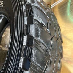 グラントレック285/75R16の画像