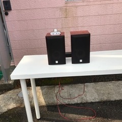 小型アンプとスピーカーの画像