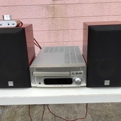 小型アンプとスピーカーの画像