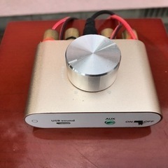小型アンプとスピーカーの画像