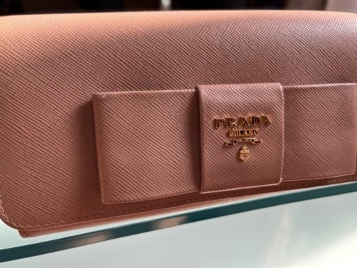 PRADA プラダ長財布
