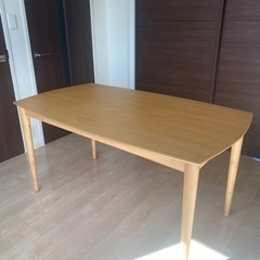 無垢材ダイニングテーブル【美品】