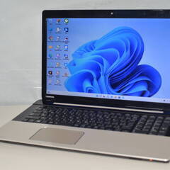 最新Windows11+office 爆速SSD256GB 東芝 T67/42MG 高性能 第四世代i3