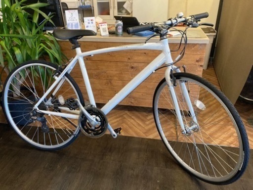 【前後タイヤ・チューブ新品！PRECISION】3×8速　700×28c クロスバイク　ホワイト