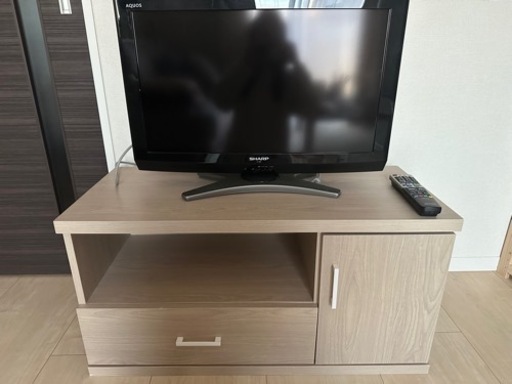 【SHARP液晶テレビ26V】テレビ台も一緒に買い取っていただける方優先します！