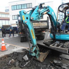【道路舗装作業員スタッフ】未経験者歓迎/寮完備/月収30万以上稼げる◎の画像