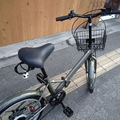 20吋 折り畳み自転車 外装6段/カーキ