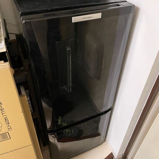 MITSUBISHI製の2ドア冷凍冷蔵庫「MR-P15W-B」 146L