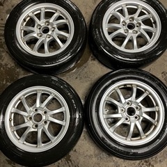 プリウスa 純正ホイール16インチタイヤ付き