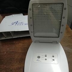 ヴァリュゲイツ　エイジフリー　美顔器　LED オメガライト