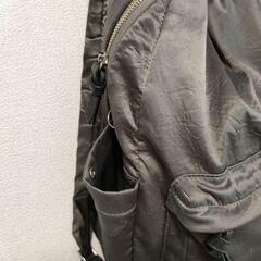 【引渡先決定】リュックサック　シルバーの画像