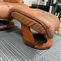リクライニングソファ　オットマン付きの画像