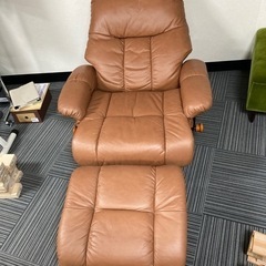 リクライニングソファ　オットマン付きの画像
