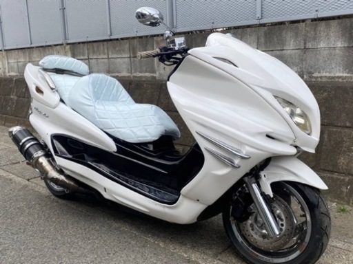 ホワイト×ブラックカラー‼︎【YAMAHA マジェスティ】追加カスタムもOK‼︎