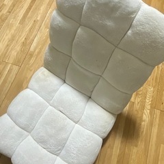 リクライニングチェア　もこもこ　アイボリー