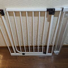 日本育児のベビーゲート、美品です