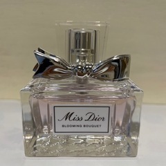 ✨香水とハンドクリームセット✨の画像