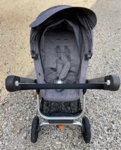 ベビーカー　ストッケ