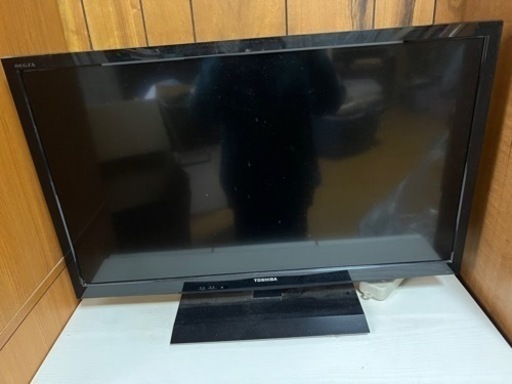 【取引先決定しました】 TOSHIBA 液晶カラーテレビ　32型