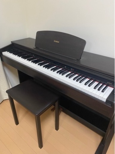 電子ピアノ