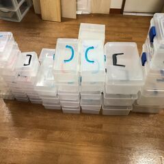 ダイソー　プラスチックケース　各種