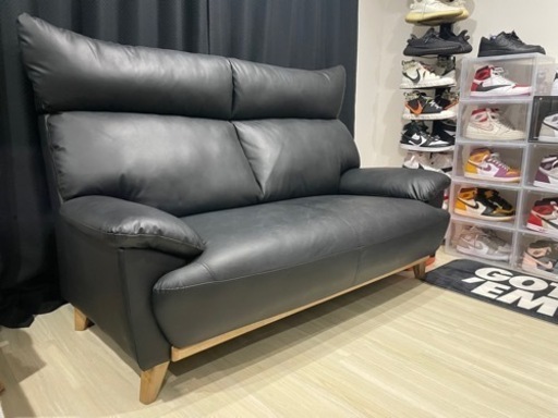 合皮☆レザー調2人がけソファー モダン好きな方にオススメ 綺麗な中古品です。