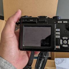 お譲りする方決まりました【美品】OLYMPUS ミラーレス一眼 PEN E-PL1sレンズキット ブラックの画像