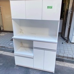?キッチンボード?組み立てまで?配達可能