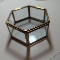 マライカ　ガラスケース　六角形　リングピローの画像