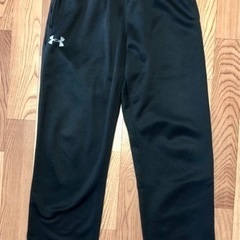 アンダーアーマー　裏起毛ロングパンツ(ブラック)