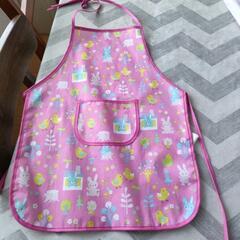 子ども用エプロン中古2枚あり