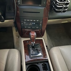 ★低走行★3.7万km★4WD★税金の安い1ナンバー★人気のSUV★キャデラックの画像