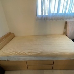【譲り先決定】収納付きコンセント付きベッド