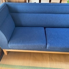 ソファの画像