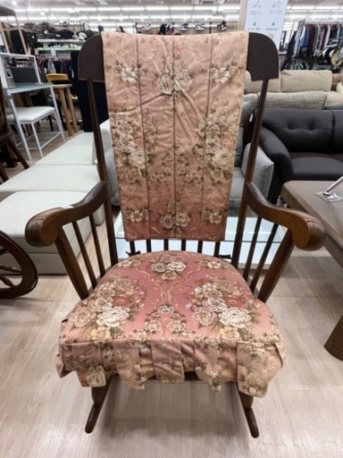 キツツキのロッキングチェアをご紹介します！