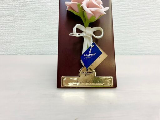 リヤドロ　美品♡　LLADRO　flores　Rose Pink Parfait　ローズピンクパルフェ　陶器　ピンクの薔薇　置物