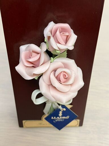 リヤドロ　美品♡　LLADRO　flores　Rose Pink Parfait　ローズピンクパルフェ　陶器　ピンクの薔薇　置物