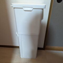 ごみ箱を差し上げますの画像