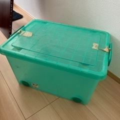 プラスチックケース（車輪付き）