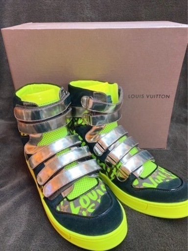 LOUIS VUITTON ハイカットスニーカー