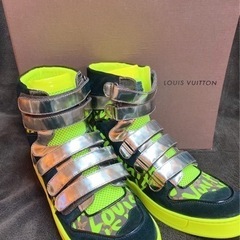 LOUIS VUITTON ハイカットスニーカー