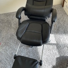 【取引済み】オフィスチェア(リクライニング・フットレスト付き)の画像