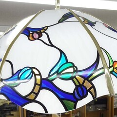 【恵庭】タキズミ　LED照明　EV89057　2016年製　洋風　ペンダント　ライト　～8畳　昼光色　丸型　ステンドグラス風　中古品　PayPay支払いOK！の画像