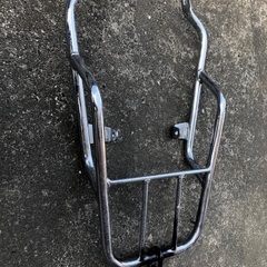 YB125sp のリアキャリア　牽引フック付き
