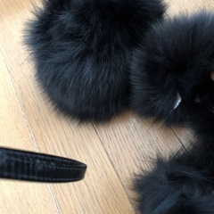 手首や、ブーツに付けるファーの画像