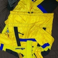 子ども用スキーウェアの画像