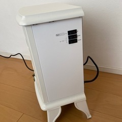暖炉型ファンヒーターの画像